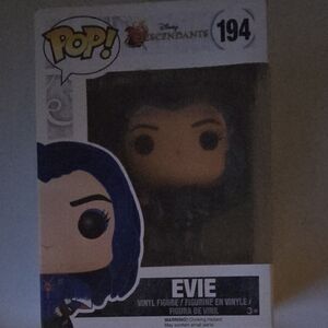 Funko Pop Disney Descendants Evie Vinyl Figure